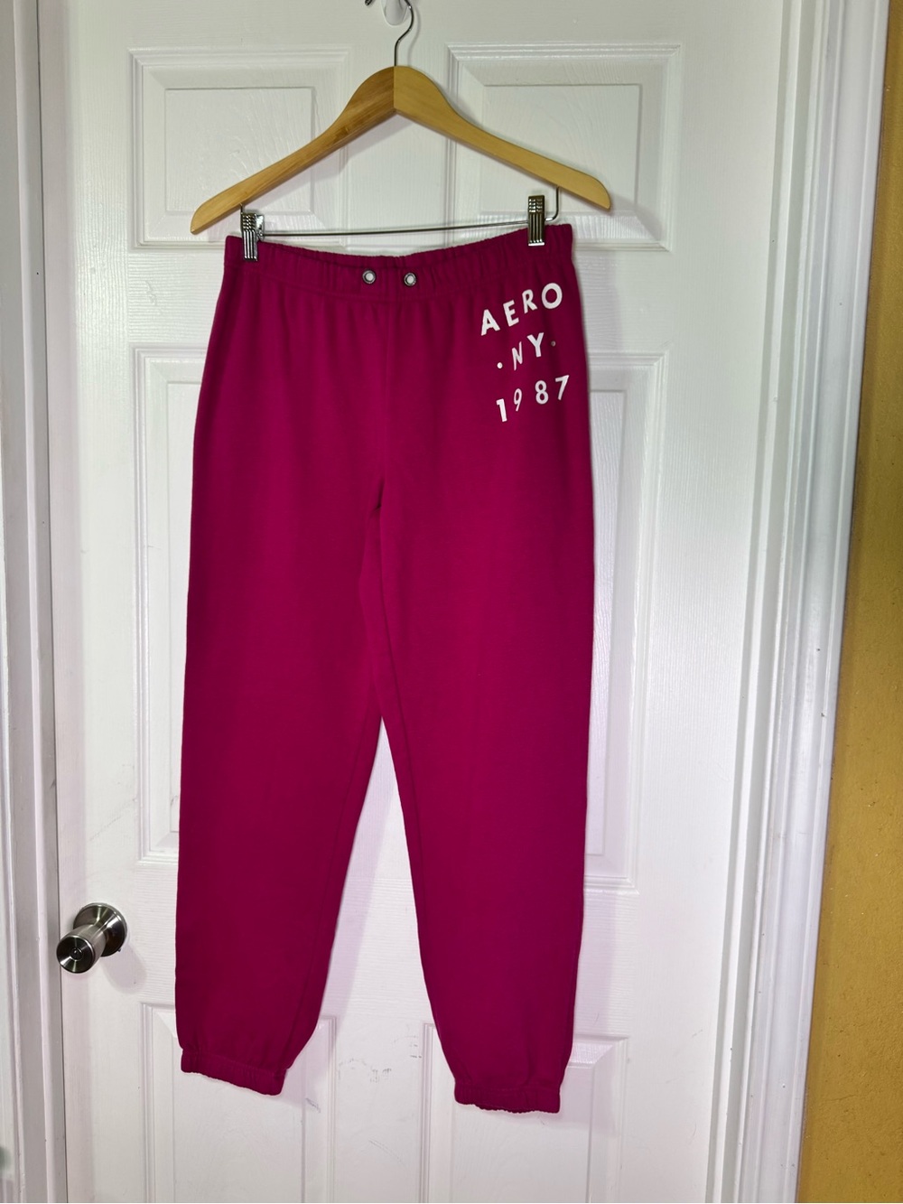 Y2K Style Aeropostale Pink Fuchsia Sweatpants Size Large Aero NY 1987 Cinch Hem